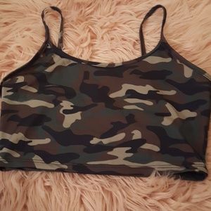 Camo cropped tank top